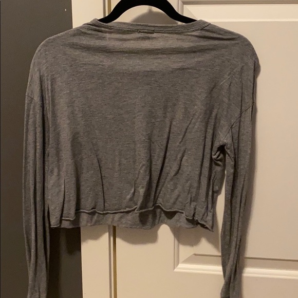 Crop top - Picture 2 of 2